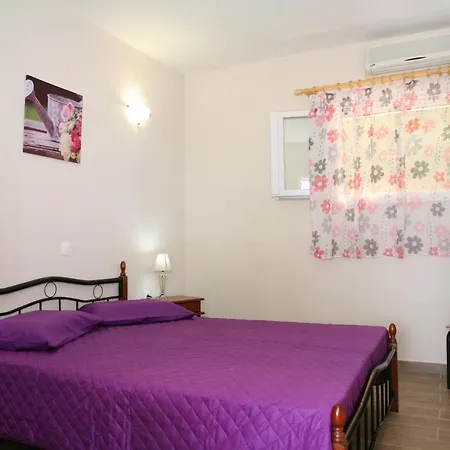 Semesterbostad Villa- Nefeli Agios Gordios (Corfu)